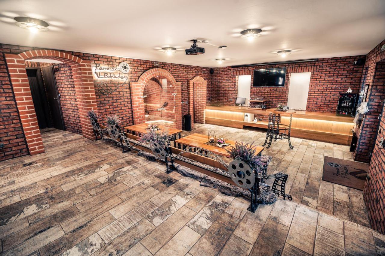 Penzion U Hada Velké Pavlovice Exterior foto