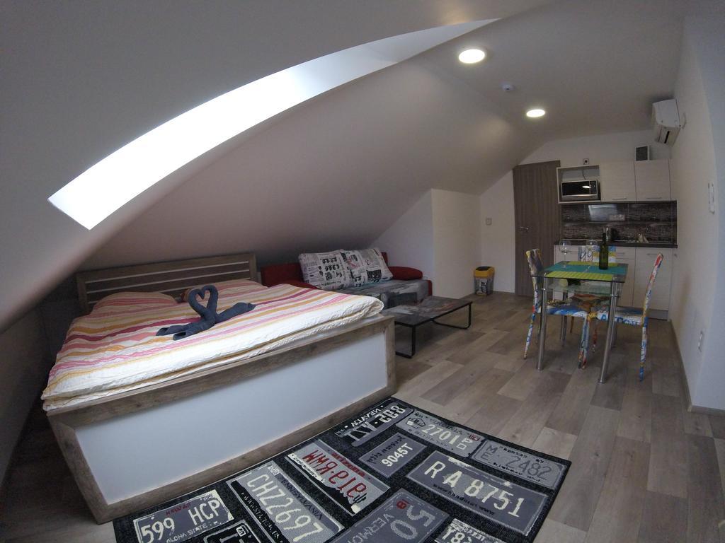 Penzion U Hada Velké Pavlovice Quarto foto